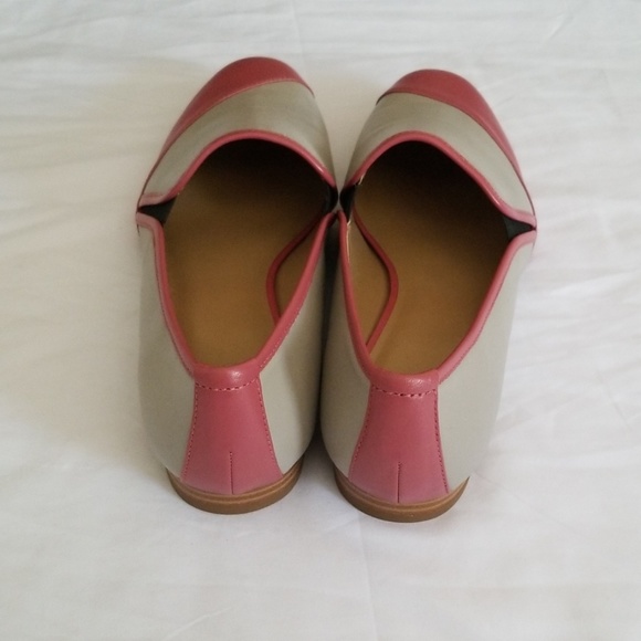 Shoes - Picture 3 of 4